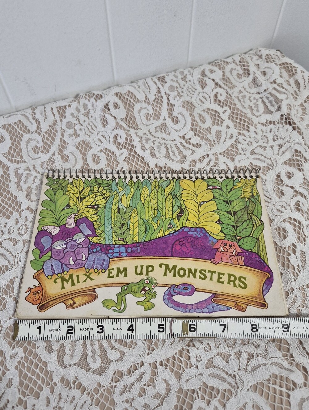 Mix 'Em Up Monsters Book - Picture 3 of 7